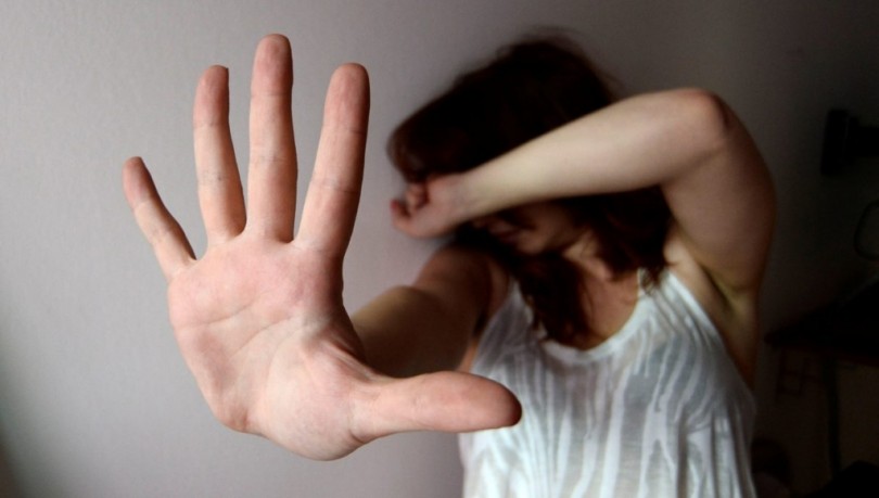 Maltrattamenti in famiglia: denunciato un 24enne